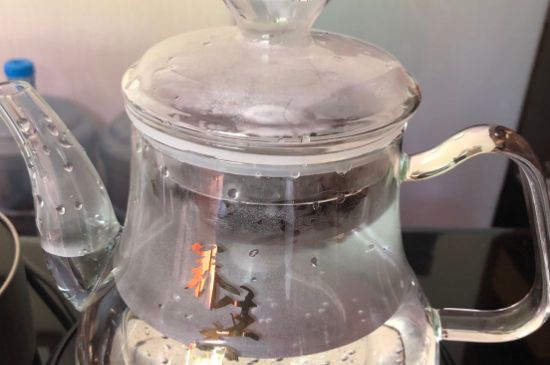 蒸茶和煮茶的區(qū)別，蒸茶和煮茶哪個(gè)好