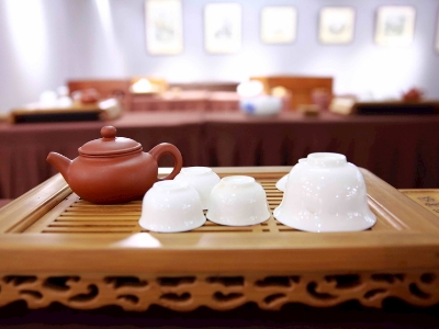 千萬別做兼職茶藝師，女人學(xué)茶藝好嗎？