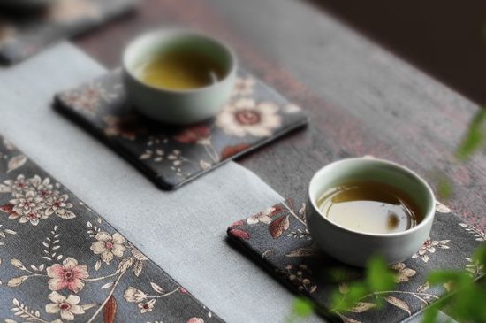 喝茶茶桌上的禮儀有哪些，泡茶待客十大禮儀不可不做！