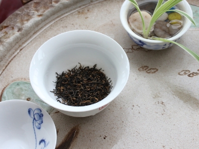 喝茶的好處和壞處分別是什么，長(zhǎng)期喝茶有什么危害？