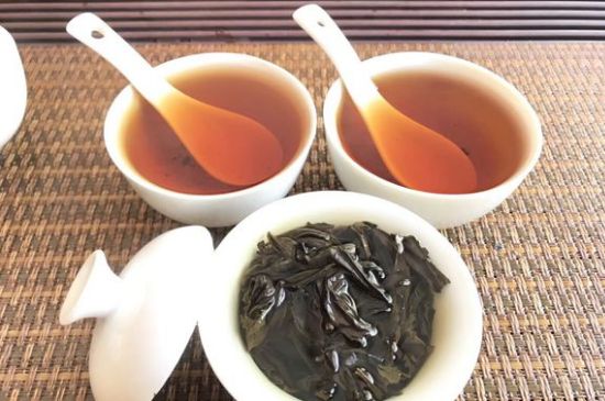 大紅袍第一泡要倒掉嗎，洗茶水需倒掉但第一泡出湯