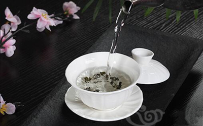三才蓋碗的正確拿法，三才蓋碗抓碗法圖解