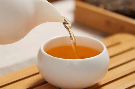 泡好的茶水放冰箱能保存多久，泡好的茶冷藏放多久？