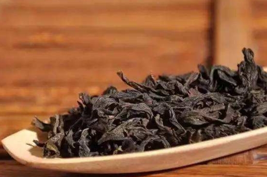 怎樣炭焙巖茶？揭秘武夷巖茶的炭焙技藝