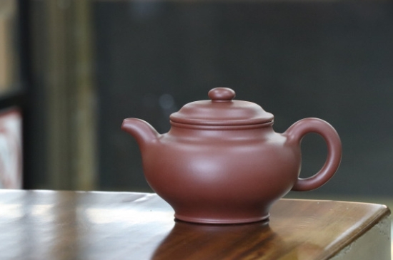 剛買的紫砂壺要怎么開壺養(yǎng)壺，<a href=http://m.blghub.com/chaju/zisha/ target=_blank class=infotextkey>紫砂壺開壺</a>與養(yǎng)壺的方式方法