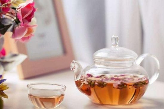 玫瑰花泡茶祛斑要多久見效，喝玫瑰花茶多久能祛斑？
