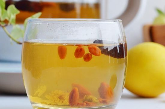 菊花茶的最佳搭配有哪幾樣，菊花茶和什么搭配喝效果好？