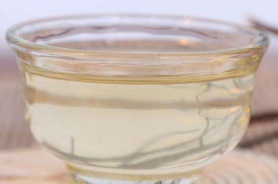 茉莉龍珠什么季節(jié)喝，夏天適合喝茉莉龍珠茶