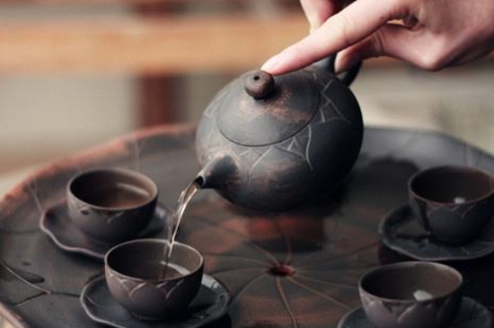 坭興陶主要泡什么茶，廣西坭興陶壺適合泡哪些茶？