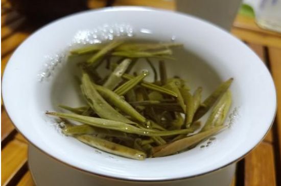 茉莉銀針屬于什么茶，茉莉銀針適合什么人喝？