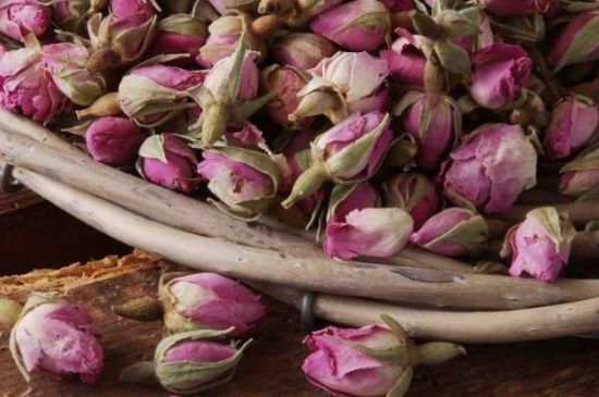 玫瑰花茶是應(yīng)該煮還是蒸，玫瑰花茶是不是煮一下效果更好？