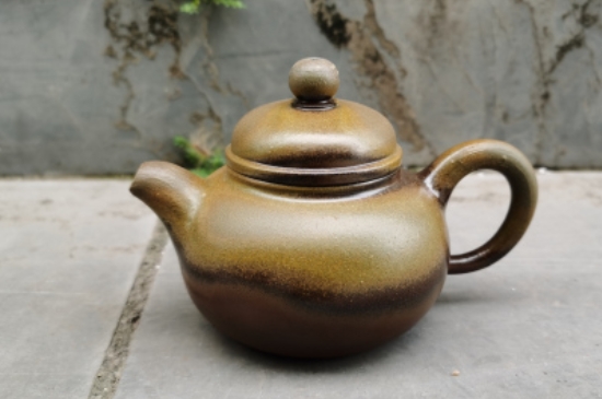 廣西欽州坭興陶可以泡多種茶嗎，坭興陶是一壺一茶嗎?