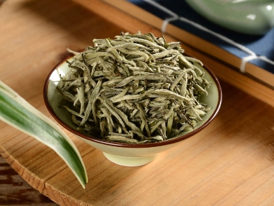 白茶煮好還是泡好喝，老白茶是泡還是煮？