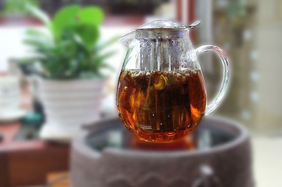 福鼎白茶要喝老的嗎，為什么喝白茶要喝老茶存新茶？