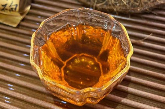 武夷巖茶大紅袍，喝起來是什么味道？