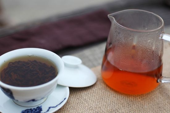 紅茶有6年了還能喝不，過期紅茶未必不能喝！