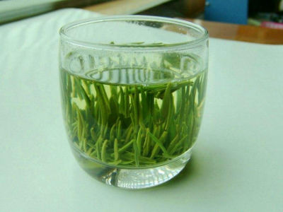 竹葉青茶怎么樣，檔次較高味道略苦價格比較貴