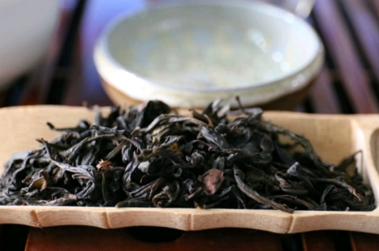 長期喝巖茶會上火嗎？巖茶這樣喝了容易上火！