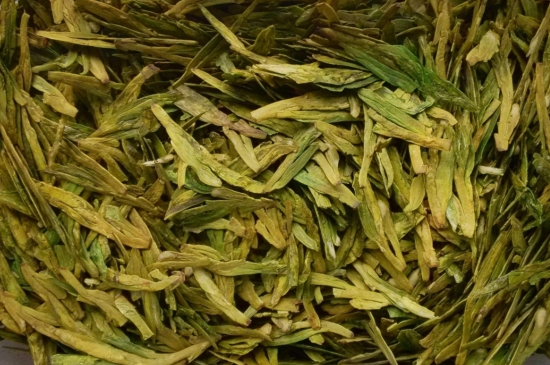 西湖龍井茶毫和發(fā)霉區(qū)別圖片，長(zhǎng)霉的龍井茶葉會(huì)是什么樣？