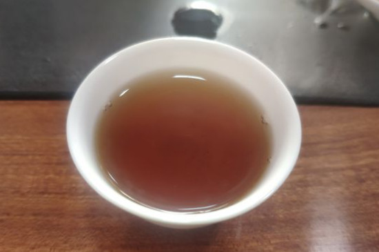 大紅袍煙熏味是好茶嗎，能不能喝對人體有壞處嗎