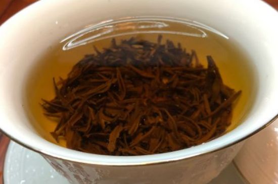 女人晚上喝紅茶好嗎，女人紅茶啥時(shí)候喝最好？