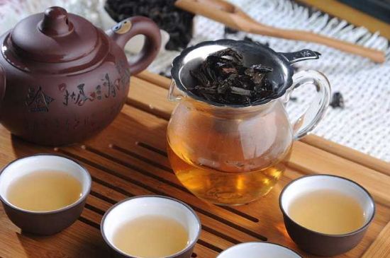 母樹大紅袍給誰喝了，為什么母樹大紅袍叫三棵六株？
