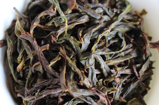 蜜蘭香和鴨屎香區(qū)別，鳳凰單樅鴨屎香vs蜜蘭香圖片對(duì)比