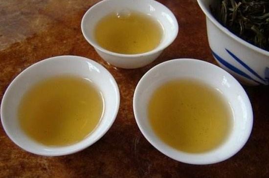 鴨屎香特點(diǎn)介紹，鳳凰單叢茶鴨屎香的口感和來(lái)歷