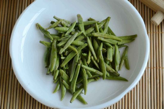 雀舌和竹葉青的區(qū)別，雀舌對(duì)比竹葉青圖片