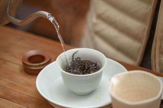 為什么喝巖茶看不起別的茶，喝巖茶的看不上所有茶類？