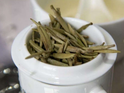 白茶煮好還是泡好喝，老白茶是泡還是煮？