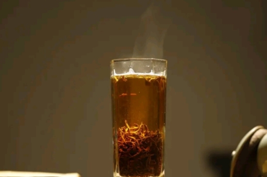 一天3杯紅茶抗癌，常飲紅茶對(duì)身體有好處！